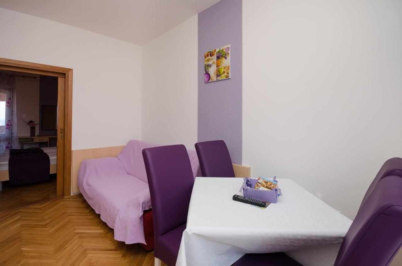 Apartments Mirjana Lopar Bagian luar foto