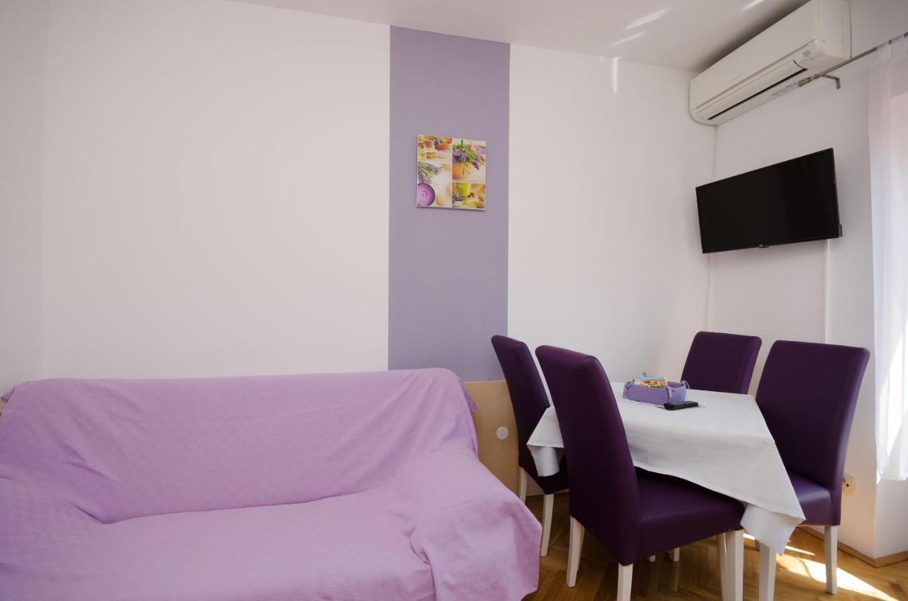 Apartments Mirjana Lopar Bagian luar foto