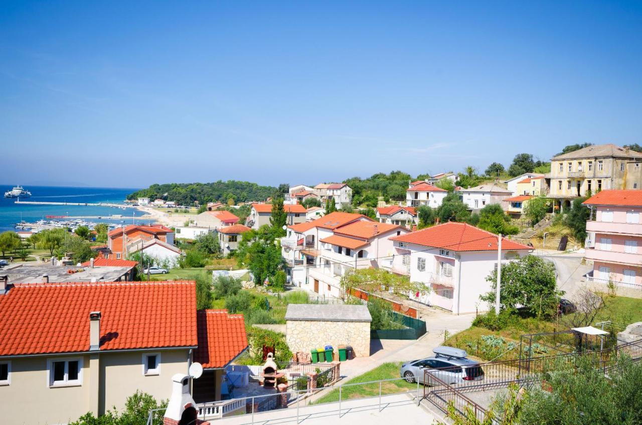 Apartments Mirjana Lopar Bagian luar foto